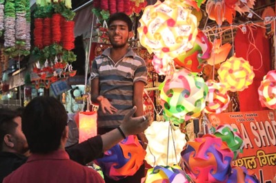 Diwali 2022: PM to Celebrate with Soldiers Again; Chennai Business Owner Gifts Cars, Bikes to Employees