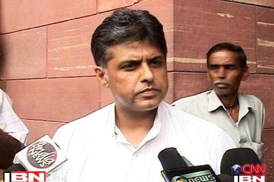 Punjab polls: Cong attacks Badal over EC row