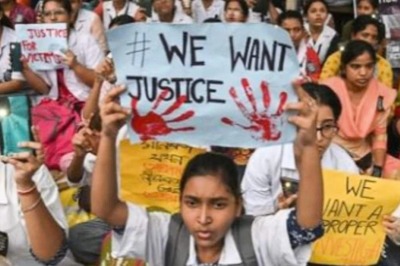 'Were Forced To Say Cops Didn't Offer Money': RG Kar Victim's Parents Respond To TMC's Counter In Video Row