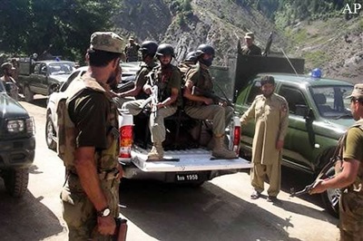 Snapshot: Ameesha Patel campaigns for Congress in Allahabad