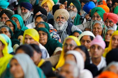 Farmers Split Over Continuing Protest, Those from Punjab Wish to Return But SKM Refuses to Budge