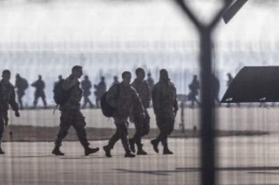 Ukraine Approves Sanctions on Russians for Separatists Recognition