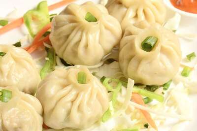 Man Chokes to Death on Momos; Know Why Proper Chewing of Food is Important
