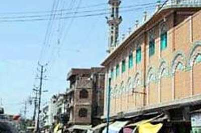 Demolish mosques on Govt land: VHP