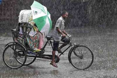 Odisha on alert over cyclone Komen, heavy to very heavy rains expected