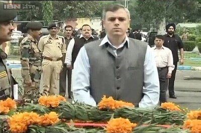 J&K CM pays tributes to the martyrs of twin strikes