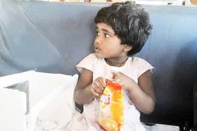 5-year-old travels alone in train to meet granny