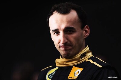 Fit-again Kubica tries out in Mercedes F1 simulator