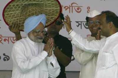 PM seeks peace, end to 'match' with Advani