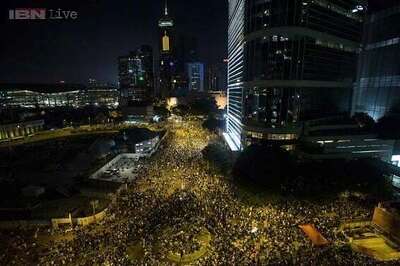 Thousands rally in Hong Kong as democracy campaign heats up
