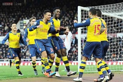 Arsenal beat West Ham 2-1 in Premier League