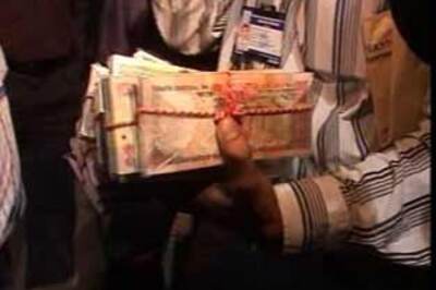 Kolkata police nabs fake currency racketeer