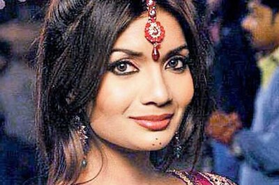 After Jacqueline, Miss Sri Lanka Gamya in B'wood