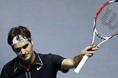 Federer, Murray win Tour Finals openers