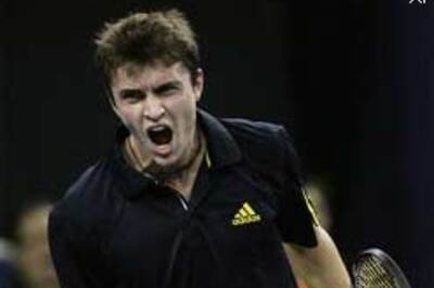 Federer starts with a loss in Masters Cup