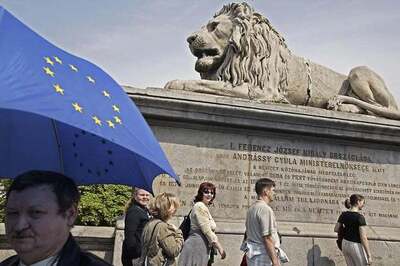 EU Chief Warns UK There is No Strength in 'Splendid Isolation'