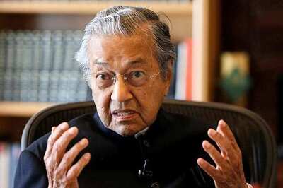Malaysia's Ex-PM Mahathir Mohamad Ousted from Party Amid Power Struggle