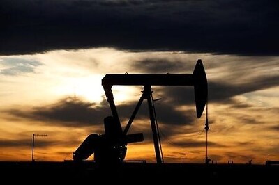 Oil Prices Hold Near Multi-week Lows On Demand Worries