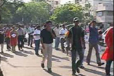 Ex-IITians party Lok Paritran splits