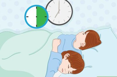 How to Keep Twin Toddlers in Bed