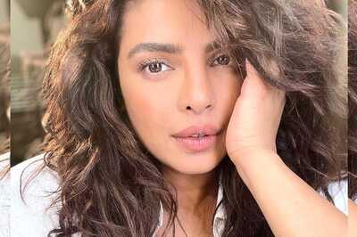 Priyanka Chopra 'Wows' Nick Jonas, Flaunts Cleavage In New Sexy Pics From Citadel Set