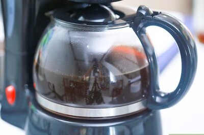 How to Do a Coffee Hair Treatment