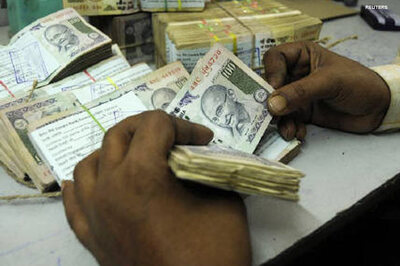 Corrupt Indians siphoned out $ 125 bn in 8 years