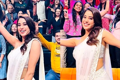 Janhvi Kapoor Resembles Mom Sridevi From Chandni As She Visits Kapil Sharma Show In White Saree; See Pics