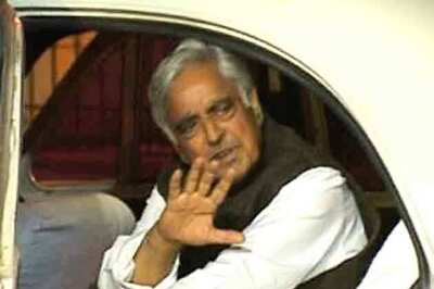 Congress made guru a scapegoat to stop BJP: Mufti Mohammad Sayeed
