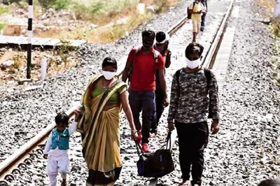 Don't Wait for Judiciary, Take Suo-moto Cognizance of Migrant Exodus: Parl Panel to Labour Ministry