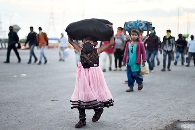 Over 1 Crore Migrant Workers Walked to Their Home States During Lockdown till June: Govt Informs Parliament