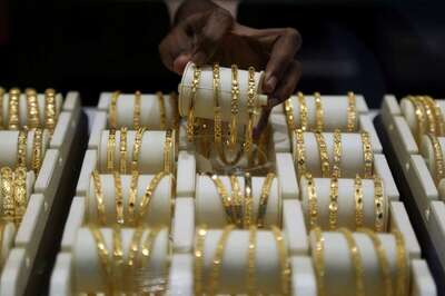 Slight Decrease in Gold and Silver Prices; Chcek Rate in Your City