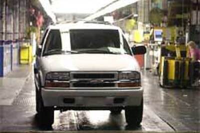 Man tries to drive 310 miles in reverse