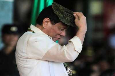 Philippines' Duterte Orders Occupation of Isles in Disputed South China Sea