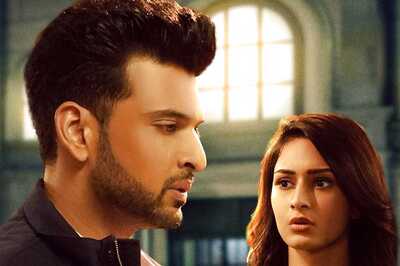 Akhiyan: Karan Kundrra Unveils First Look of Music Video With Erica Fernandes; Fans Say 'Can't Wait'