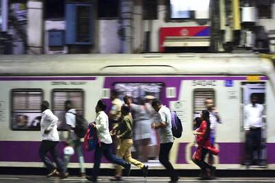 Mumbai: Govt Staffer Crushed Under Train After Man Punches Him During Argument at Sion Station