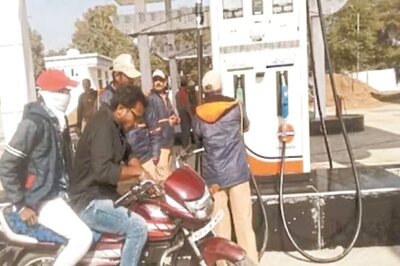 This Kota Petrol Pump Employs Criminals As Staff To Fill Petrol And Diesel