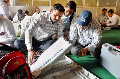 Centre Sets Up Team to Decide on Voter Secrecy Machine