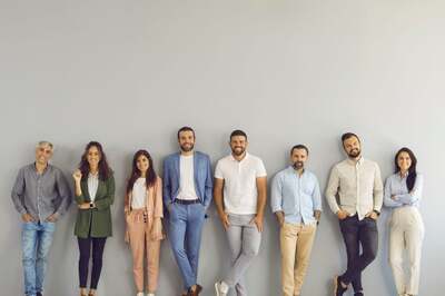 Corporate Casual Chic: 10 Must Have Outfits In Every Women Wardrobe