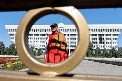 Kyrgyzstan Opposition Divided Amid Political Chaos, Protests