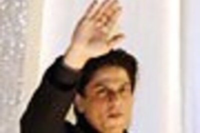 In Pics: B’wood superstar Shah Rukh charms Berlin