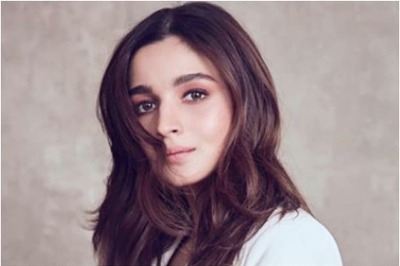 Alia Bhatt Reminds Everyone to Not Worsen Global Crisis Amid Coronavirus Pandemic