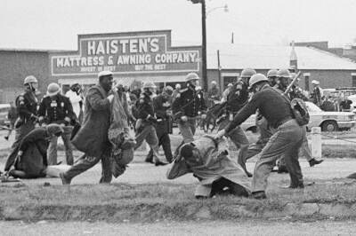 Renaming Alabama bridge for John Lewis opposed in Selma