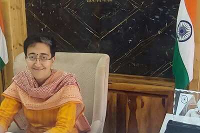 Atishi Conducts Surprise Inspection at Delhi MCD School