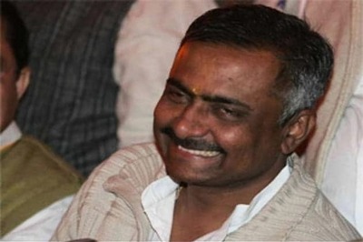 Don't put up posters attacking BJP: Sanjay Joshi