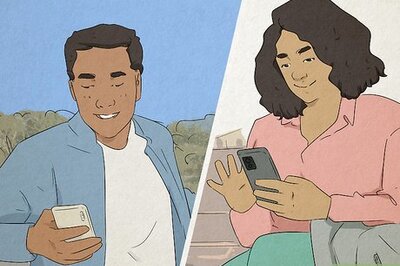 Is It Okay for Your Husband to Text Female Friends? Learn What's Fine and Where to Draw the Line