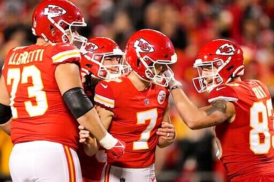 Chiefs Add Tyreek Hill, Others To Growing COVID-19 List