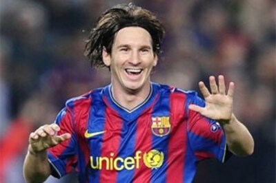 Messi hat-trick fires Barca, Real sink Mallorca