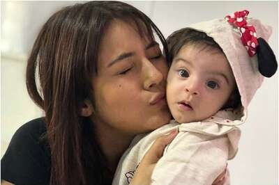 Bigg Boss 13 Finalist Shehnaaz Gill Visits Jay Bhanushali and Mahhi Vij's Baby Daughter Tara, See Pic