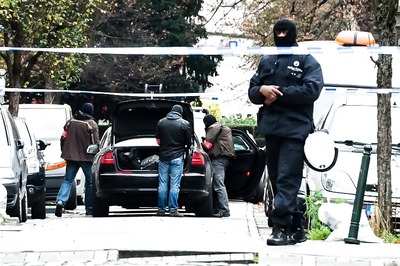 Police fail to catch key Paris suspect in Brussels raid